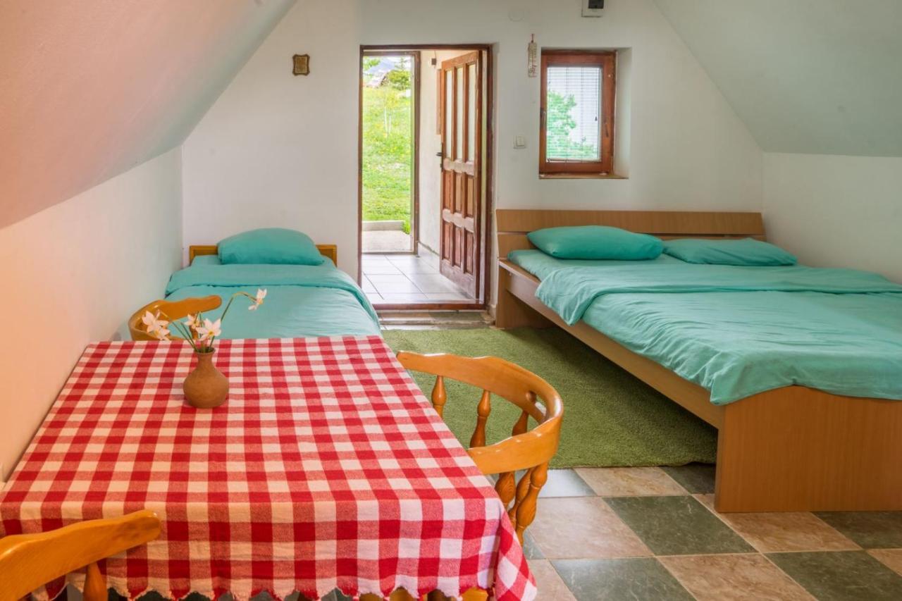 Family Farm Jezera Guest House Zabljak  Bagian luar foto